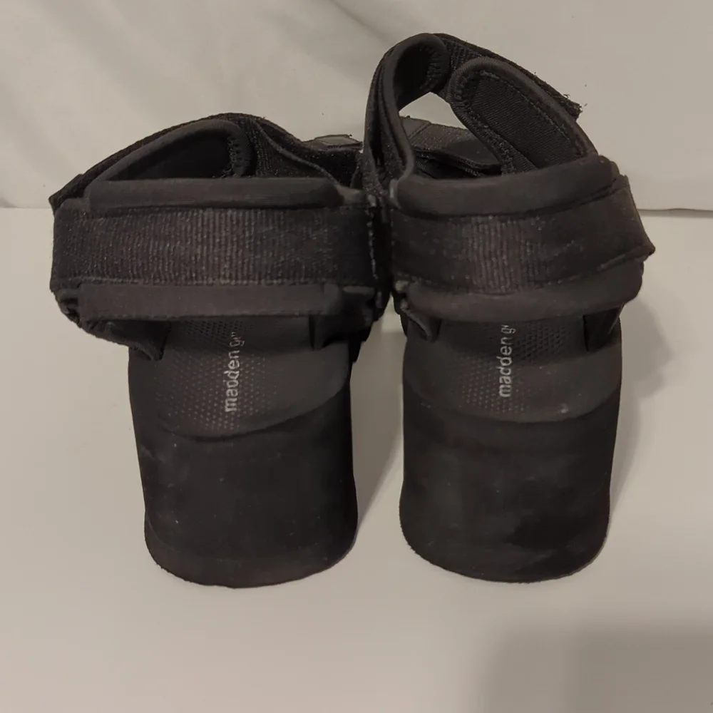Platform Sandals - Picture 5 of 12